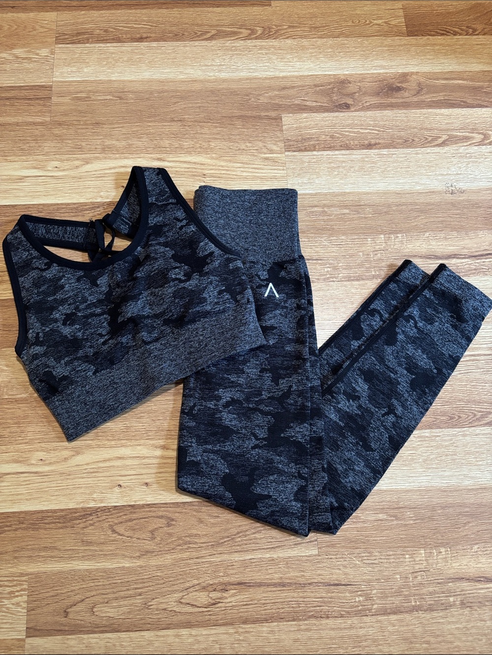 ACTA Seamless Charcoal Camo High-Waist Leggings and Crop Top Set